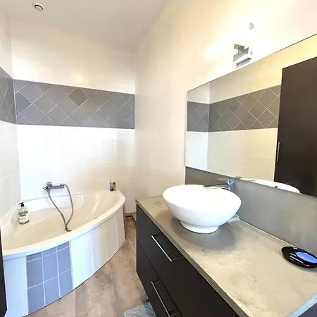 Centre Cours Napoleon Ajaccio (Corsica)